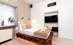 Wow Apartment By Cozyplace